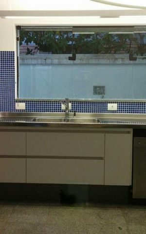 Casa de condomínio à venda com 440m², 5 quartos e 4 vagas
