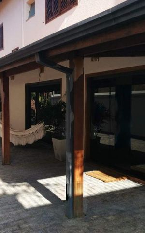 Casa de condomínio à venda com 440m², 5 quartos e 4 vagas