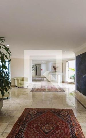 Apartamento à venda com 270m², 4 quartos e 5 vagas Apartamento à venda com 270m², 4 quartos e 5 vagasÁrea comum - Hall Social