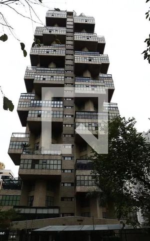Apartamento à venda com 270m², 4 quartos e 5 vagas Apartamento à venda com 270m², 4 quartos e 5 vagasFachada