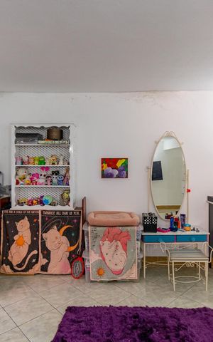 Casa à venda com 262m², 4 quartos e 2 vagas Casa à venda com 262m², 4 quartos e 2 vagasÁrea comum - Salão de festas