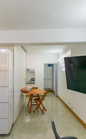 Casa à venda com 262m², 4 quartos e 2 vagas Casa à venda com 262m², 4 quartos e 2 vagasÁrea comum - Salão de festas