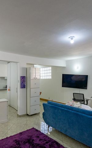 Casa à venda com 262m², 4 quartos e 2 vagas Casa à venda com 262m², 4 quartos e 2 vagasÁrea comum - Salão de festas