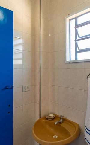 Casa à venda com 262m², 4 quartos e 2 vagas Casa à venda com 262m², 4 quartos e 2 vagasBanheiro/Suite 1