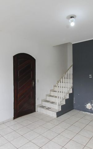 Casa para alugar com 115m², 3 quartos e 1 vaga Casa para alugar com 115m², 3 quartos e 1 vagaSala