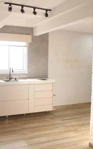 Apartamento à venda com 103m², 2 quartos e 2 vagasSala