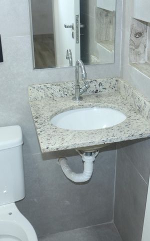 Apartamento à venda com 103m², 2 quartos e 2 vagasBanheiro Social