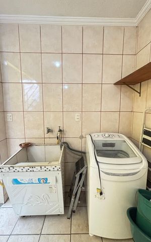 Casa à venda com 127m², 2 quartos e 2 vagas Casa à venda com 127m², 2 quartos e 2 vagasÁrea de Serviço