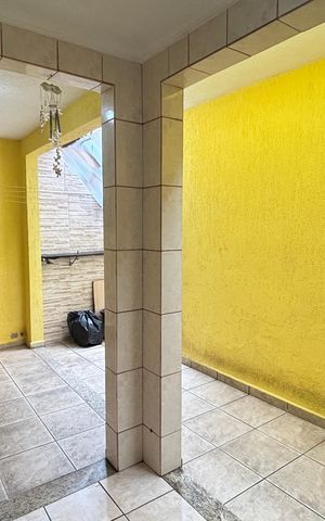 Casa à venda com 127m², 2 quartos e 2 vagas Casa à venda com 127m², 2 quartos e 2 vagasÁrea de Serviço