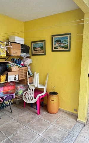Casa à venda com 127m², 2 quartos e 2 vagas Casa à venda com 127m², 2 quartos e 2 vagasÁrea de Serviço
