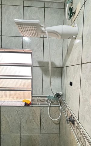 Casa à venda com 127m², 2 quartos e 2 vagas Casa à venda com 127m², 2 quartos e 2 vagasBanheiro
