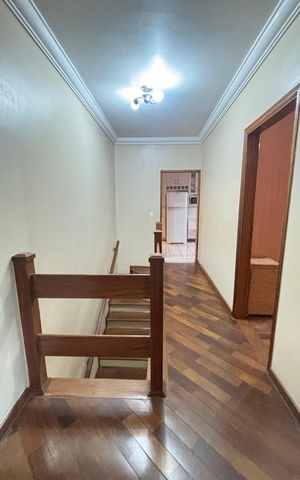 Casa à venda com 127m², 2 quartos e 2 vagas Casa à venda com 127m², 2 quartos e 2 vagasCorredor