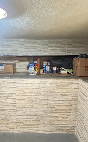 Casa à venda com 127m², 2 quartos e 2 vagas Casa à venda com 127m², 2 quartos e 2 vagasPorão