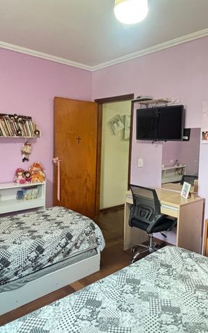 Casa à venda com 127m², 2 quartos e 2 vagas Casa à venda com 127m², 2 quartos e 2 vagasQuarto 1