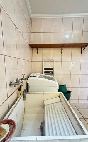 Casa à venda com 127m², 2 quartos e 2 vagas Casa à venda com 127m², 2 quartos e 2 vagasÁrea de Serviço
