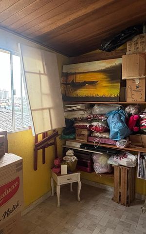 Casa à venda com 127m², 2 quartos e 2 vagas Casa à venda com 127m², 2 quartos e 2 vagasQuarto de Serviço