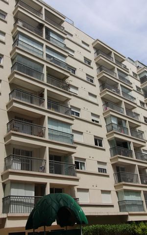 Apartamento à venda com 168m², 3 quartos e 2 vagasFachada