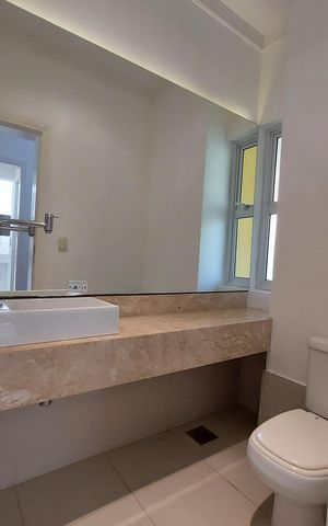 Casa à venda com 350m², 5 quartos e 5 vagas