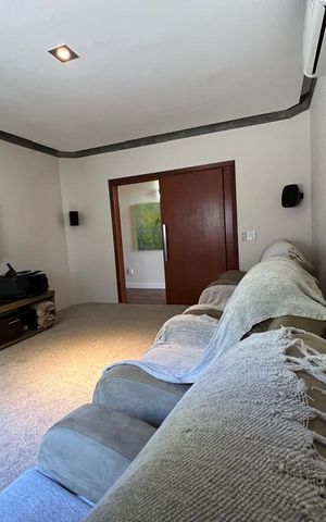 Casa para alugar com 350m², 5 quartos e 5 vagas