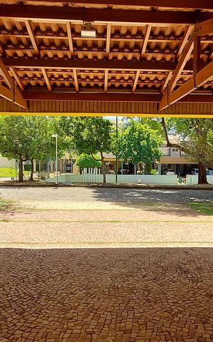 Casa à venda com 350m², 5 quartos e 5 vagas