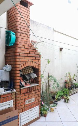 Casa à venda com 115m², 3 quartos e 1 vaga Casa à venda com 115m², 3 quartos e 1 vagaÁrea de Serviço