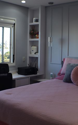 Apartamento à venda com 119m², 3 quartos e 2 vagas Apartamento à venda com 119m², 3 quartos e 2 vagasSuíte