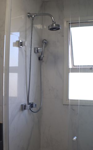 Apartamento à venda com 119m², 3 quartos e 2 vagas Apartamento à venda com 119m², 3 quartos e 2 vagasBanheiro da Suíte