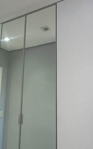 Apartamento à venda com 119m², 3 quartos e 2 vagas Apartamento à venda com 119m², 3 quartos e 2 vagasCloset da suíte