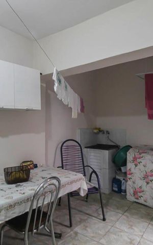 Casa à venda com 172m², 3 quartos e 2 vagasÁrea de Serviço