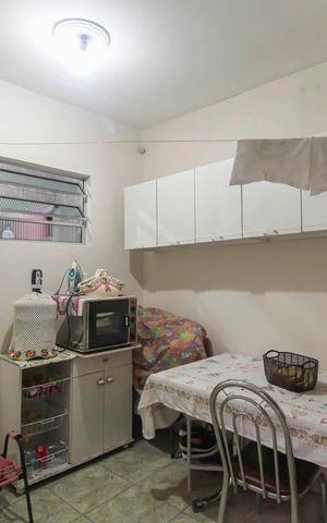 Casa à venda com 172m², 3 quartos e 2 vagasÁrea de Serviço