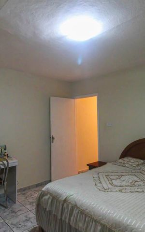 Casa à venda com 172m², 3 quartos e 2 vagasQuarto 2