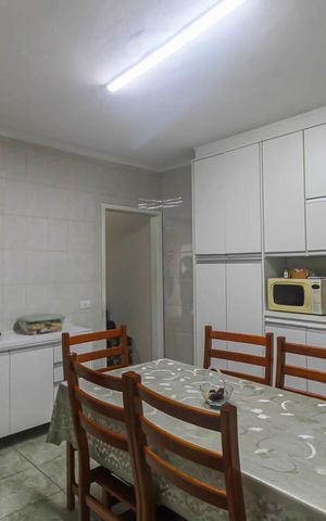 Casa à venda com 172m², 3 quartos e 2 vagasCozinha