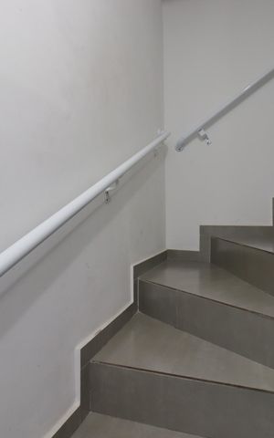 Apartamento à venda com 122m², 2 quartos e 1 vagaEscada