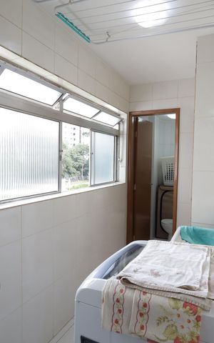Apartamento à venda com 76m², 3 quartos e 1 vagaÁrea de Serviço