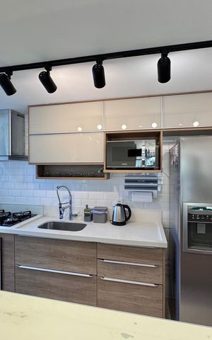 Apartamento à venda com 91m², 3 quartos e 2 vagas Apartamento à venda com 91m², 3 quartos e 2 vagasCozinha e Área de Serviço