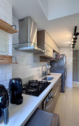 Apartamento à venda com 91m², 3 quartos e 2 vagas Apartamento à venda com 91m², 3 quartos e 2 vagasCozinha e Área de Serviço