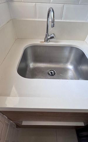 Apartamento à venda com 91m², 3 quartos e 2 vagas Apartamento à venda com 91m², 3 quartos e 2 vagasCozinha e Área de Serviço