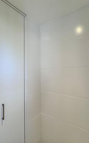Apartamento à venda com 91m², 3 quartos e 2 vagas Apartamento à venda com 91m², 3 quartos e 2 vagasCozinha e Área de Serviço