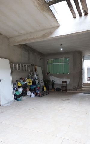 Casa à venda com 170m², 3 quartos e 4 vagasGaragem