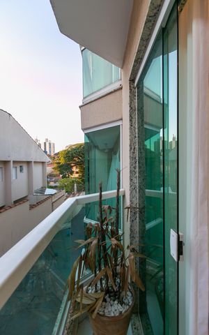 Casa de condomínio à venda com 90m², 2 quartos e 1 vaga Casa de condomínio à venda com 90m², 2 quartos e 1 vagaVaranda da Sala