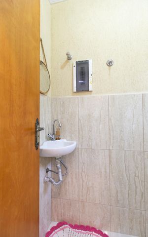 Casa de condomínio à venda com 90m², 2 quartos e 1 vaga Casa de condomínio à venda com 90m², 2 quartos e 1 vagaLavabo