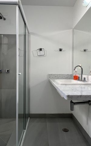 Casa à venda com 300m², 3 quartos e sem vagaBanheiro da Suíte 2
