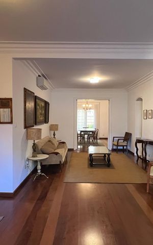 Casa à venda com 300m², 3 quartos e sem vagaSala