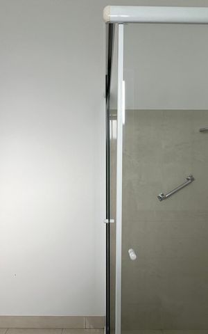 Casa à venda com 300m², 3 quartos e sem vagaBanheiro da Suíte 1