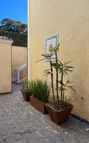 Casa à venda com 300m², 3 quartos e sem vagaQuintal