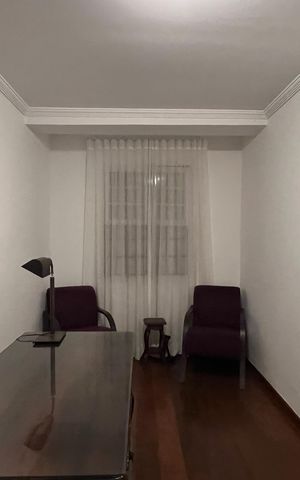 Casa à venda com 300m², 3 quartos e sem vagaEscritório