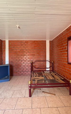 Casa à venda com 240m², 4 quartos e 3 vagas Casa à venda com 240m², 4 quartos e 3 vagasQuarto 4