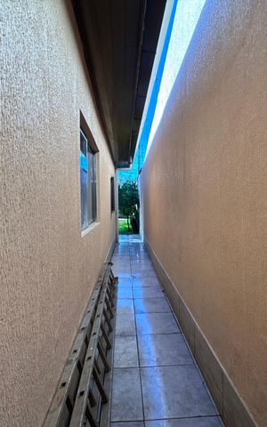 Casa à venda com 240m², 4 quartos e 3 vagas Casa à venda com 240m², 4 quartos e 3 vagasÁrea Externa