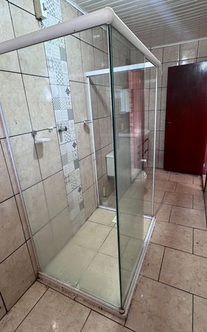 Casa à venda com 240m², 4 quartos e 3 vagas Casa à venda com 240m², 4 quartos e 3 vagasBanheiro 2