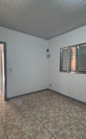 Casa à venda com 240m², 4 quartos e 3 vagas Casa à venda com 240m², 4 quartos e 3 vagasQuarto 1